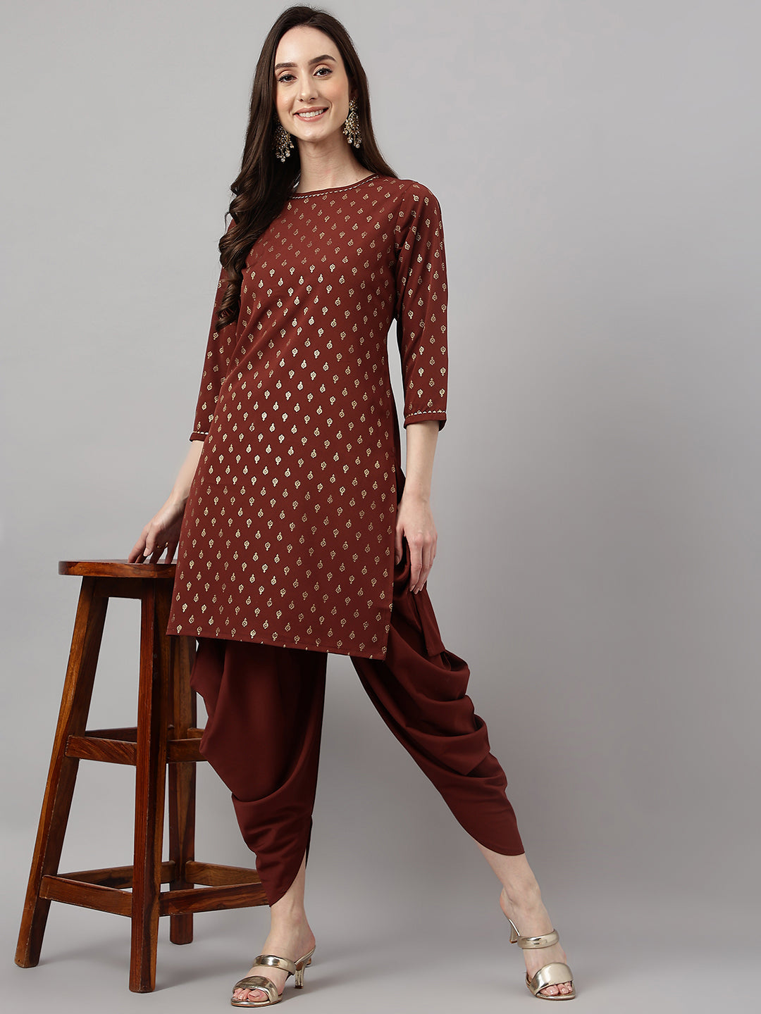Janasya Women's Brown Crepe Foil Printed Straight Festive Kurta Set