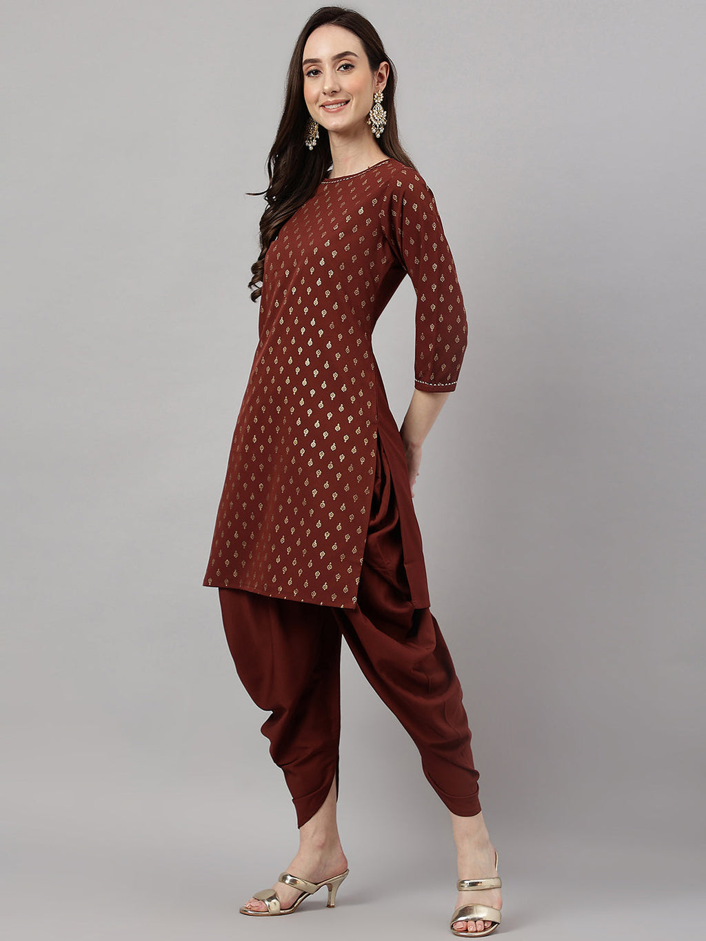 Janasya Women's Brown Crepe Foil Printed Straight Festive Kurta Set