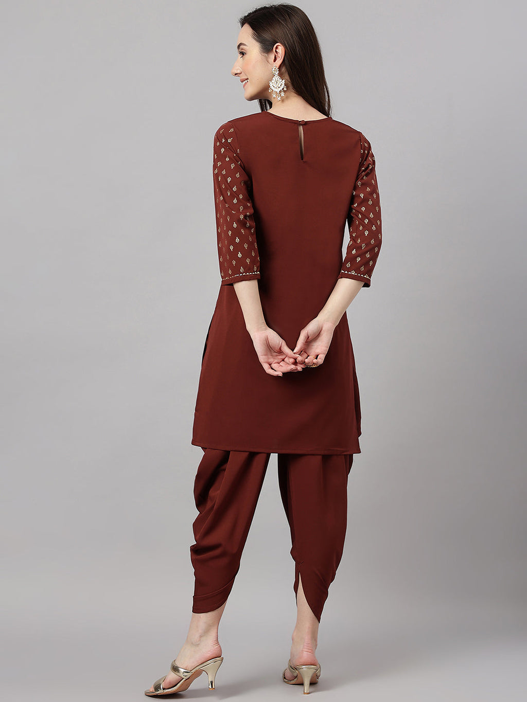 Janasya Women's Brown Crepe Foil Printed Straight Festive Kurta Set