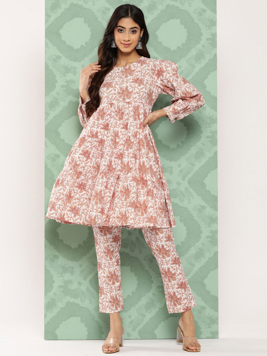 Janasya Women's White Cotton Botanical Printed Tiered Casual Kurta Set