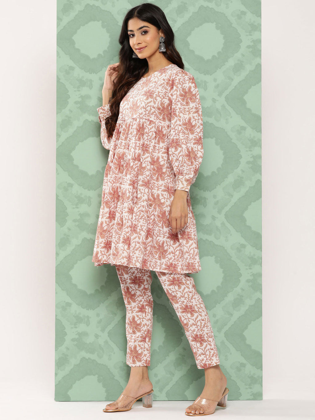 Janasya Women's White Cotton Botanical Printed Tiered Casual Kurta Set