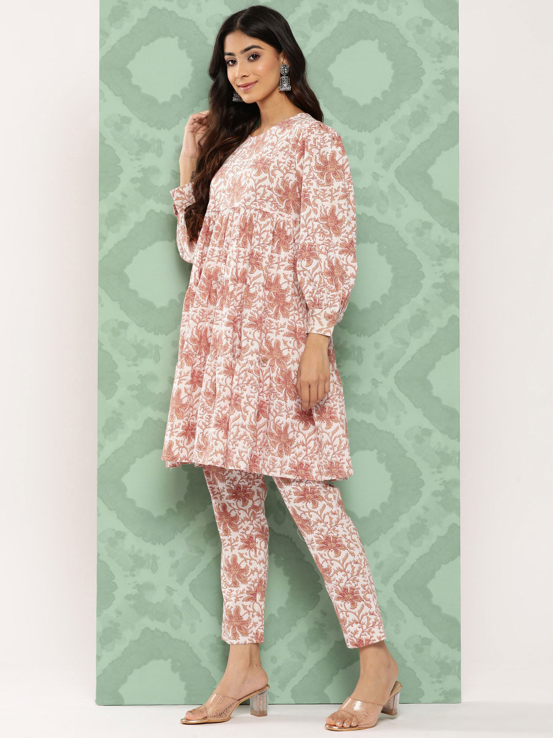 Janasya Women's White Cotton Botanical Printed Tiered Casual Kurta Set