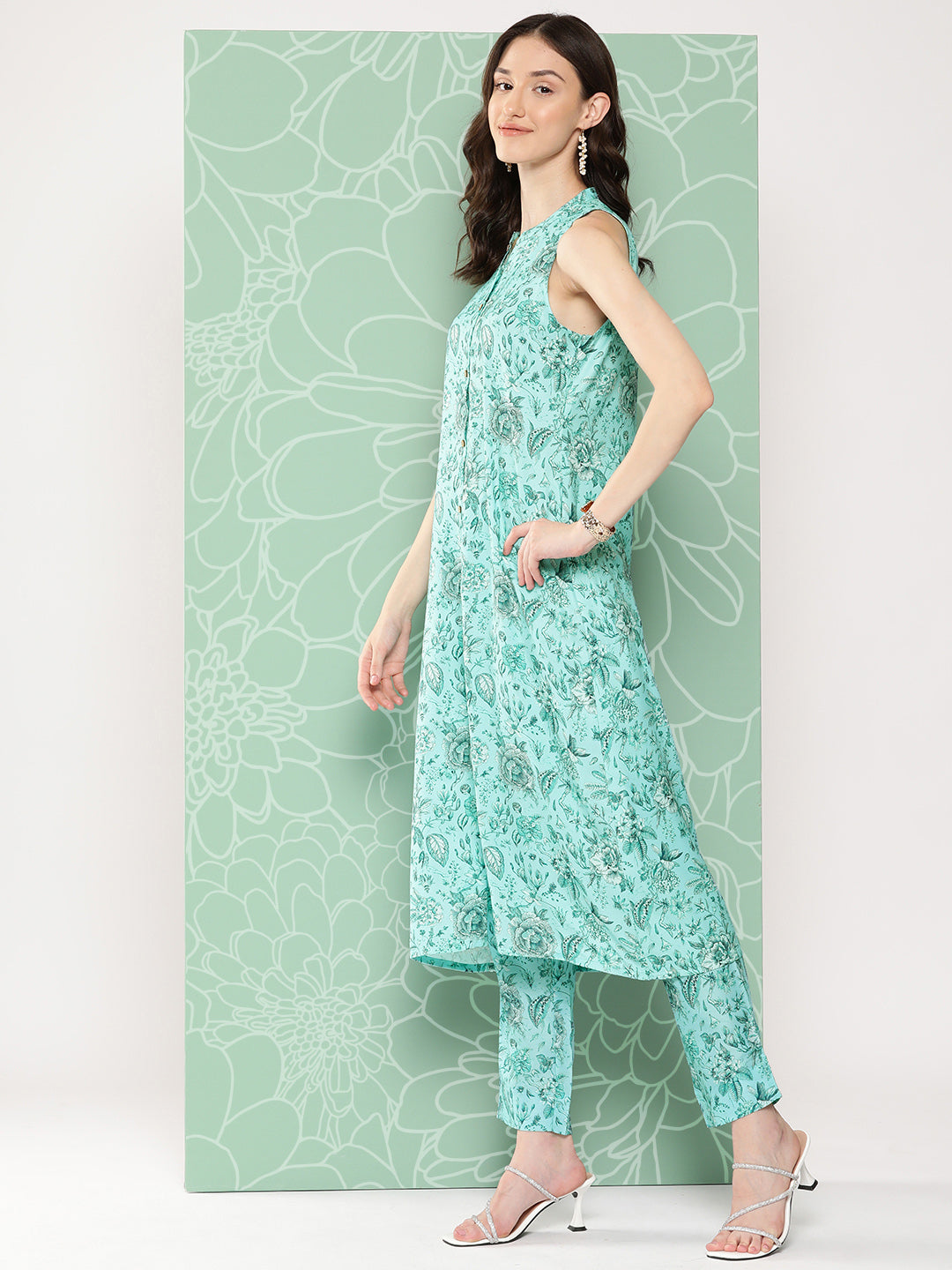 Janasya Women's Aqua Blue Moss Digital Floral Printed Straight Festive Kurta Set