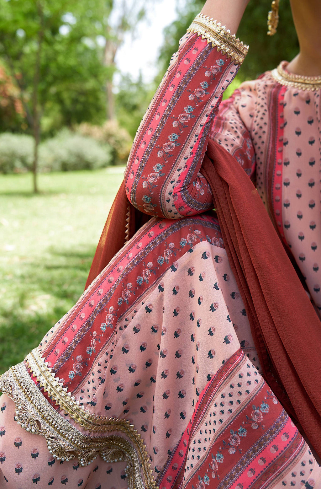 Janasya Multicolor Georgette Digital Floral Printed Set