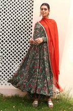 Janasya Bottle Green Georgette Digital Floral Printed Set
