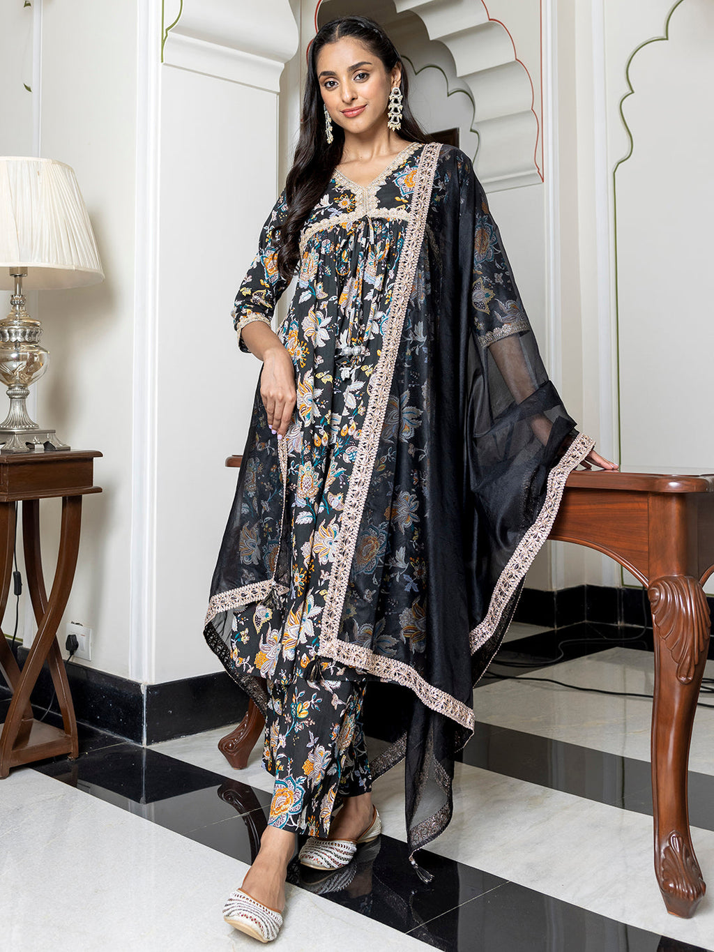 Janasya Women's Black Cotton Embellished Festive Empire Kurta Set