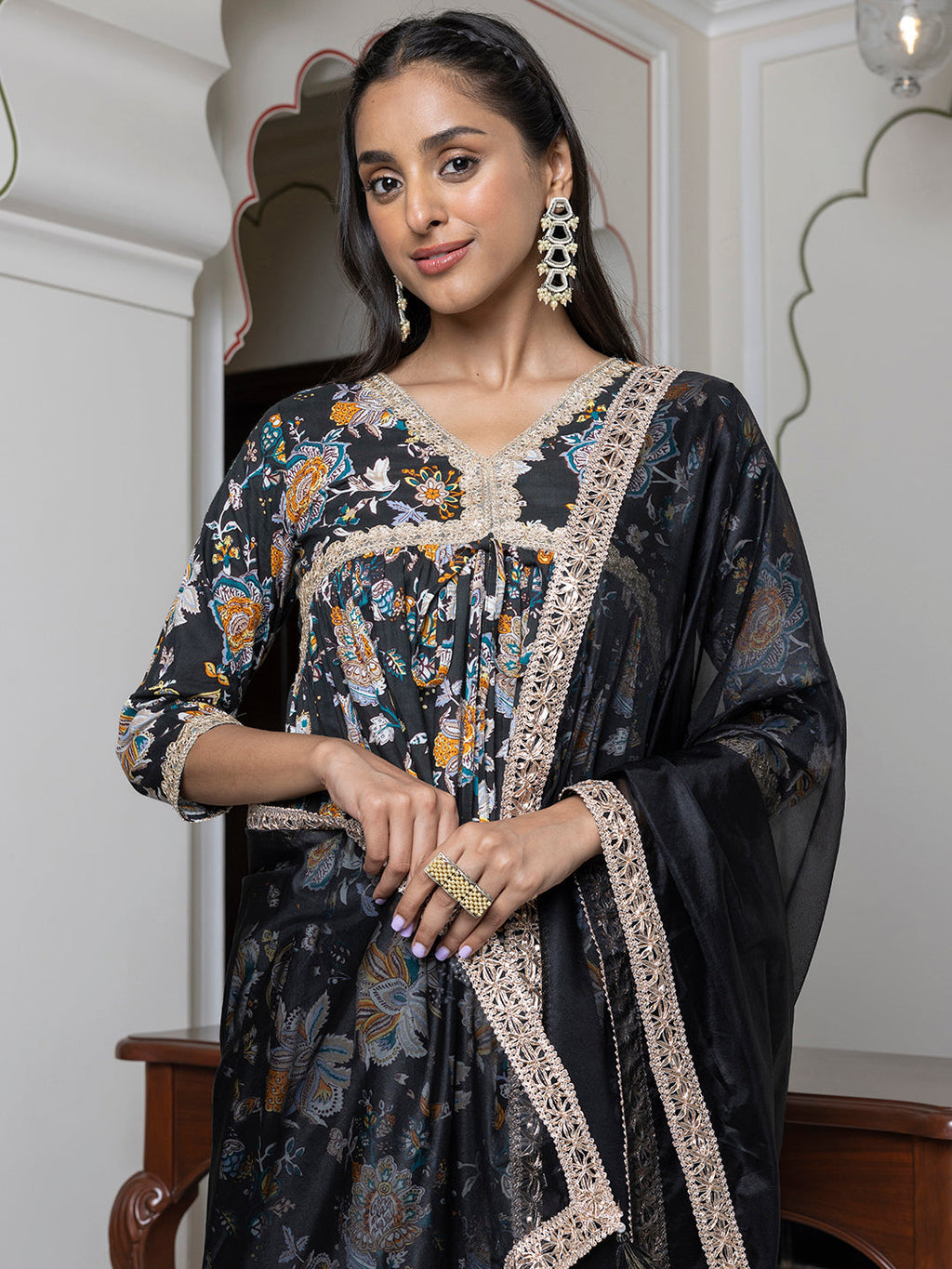 Janasya Women's Black Cotton Embellished Festive Empire Kurta Set