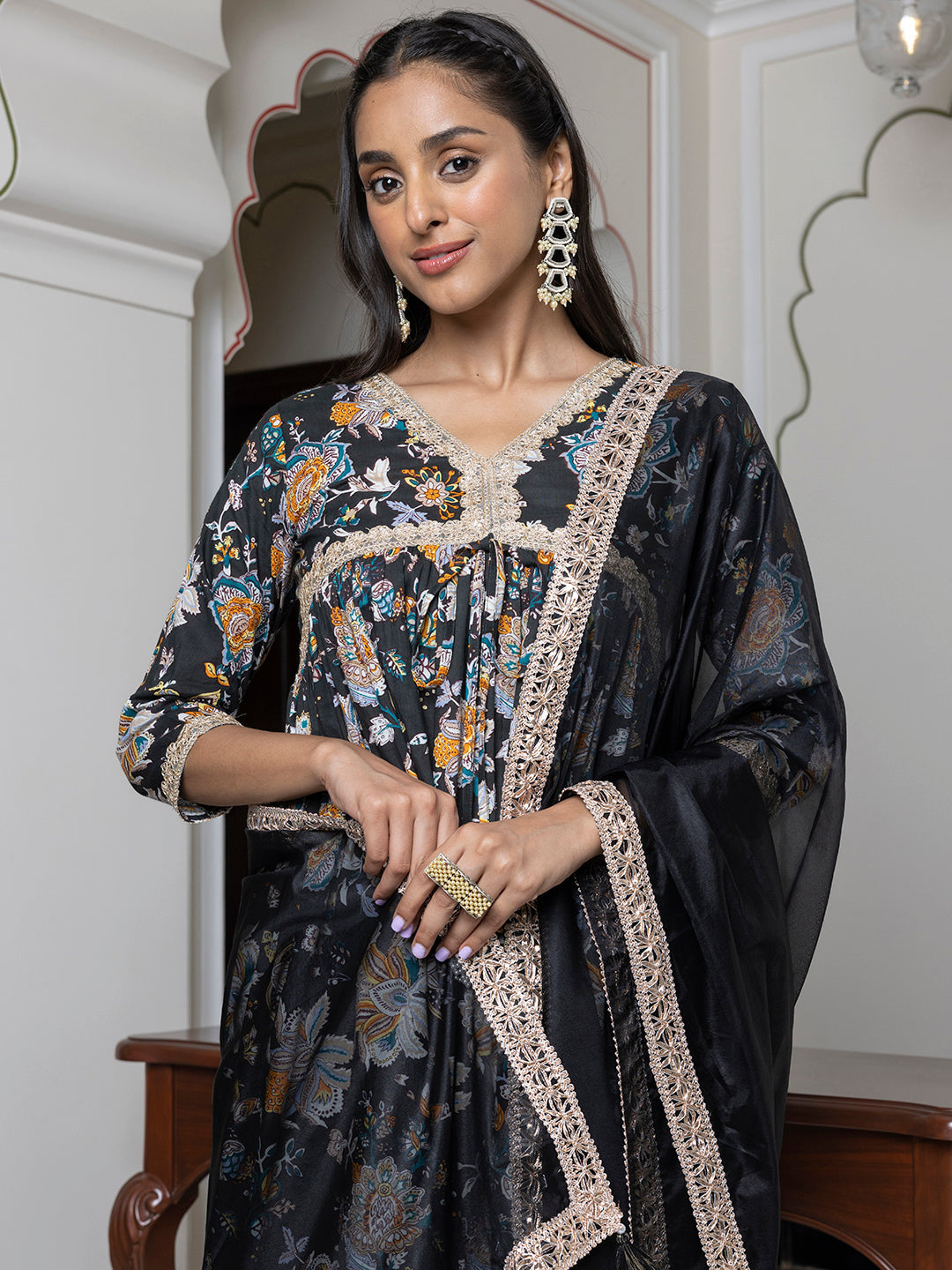 Janasya Women's Black Cotton Embellished Festive Empire Kurta Set