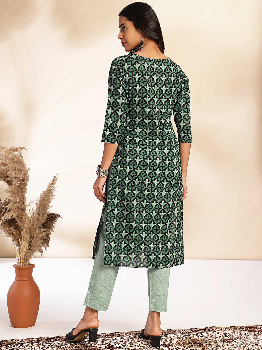 Janasya Green Cotton Printed Sets