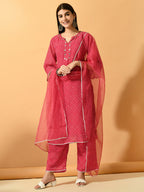 Myshka Women's Pink Embroidered Party Kurta Sets
