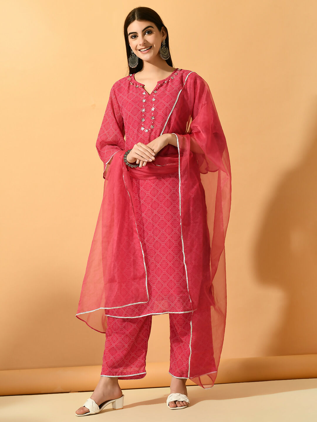 Myshka Women's Pink Embroidered Party Kurta Sets