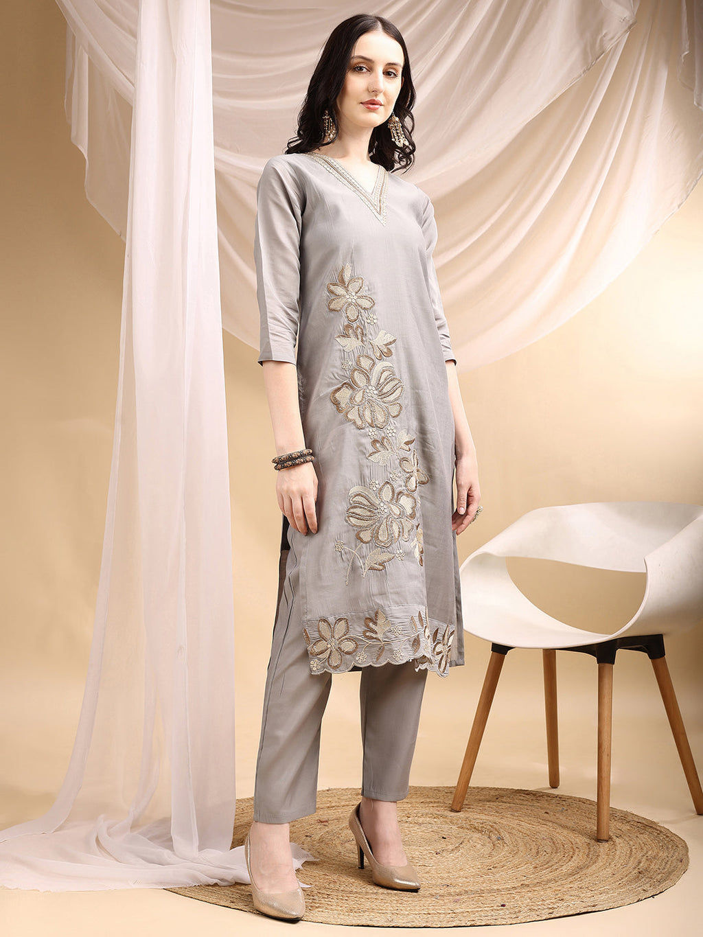 Hand & Thread Placement Embroidered Kurta With Pant & Embroidered Dupatta, Grey - Hiral Fashion - Distacart