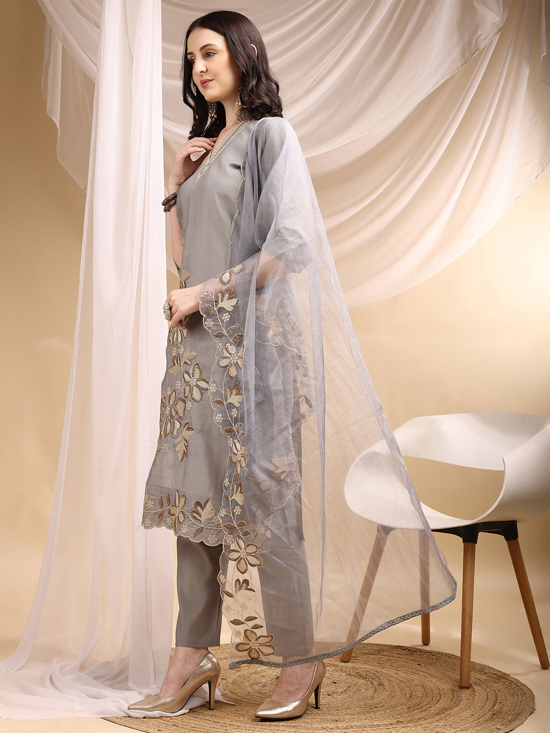 Hand & Thread Placement Embroidered Kurta With Pant & Embroidered Dupatta, Grey - Hiral Fashion - Distacart
