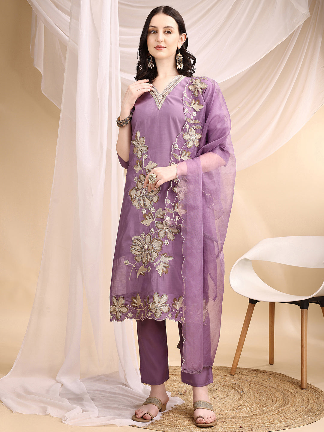 Hand & Thread Placement Embroidered Kurta With Pant & Embroidered Dupatta, Lavender - Hiral Fashion - Distacart