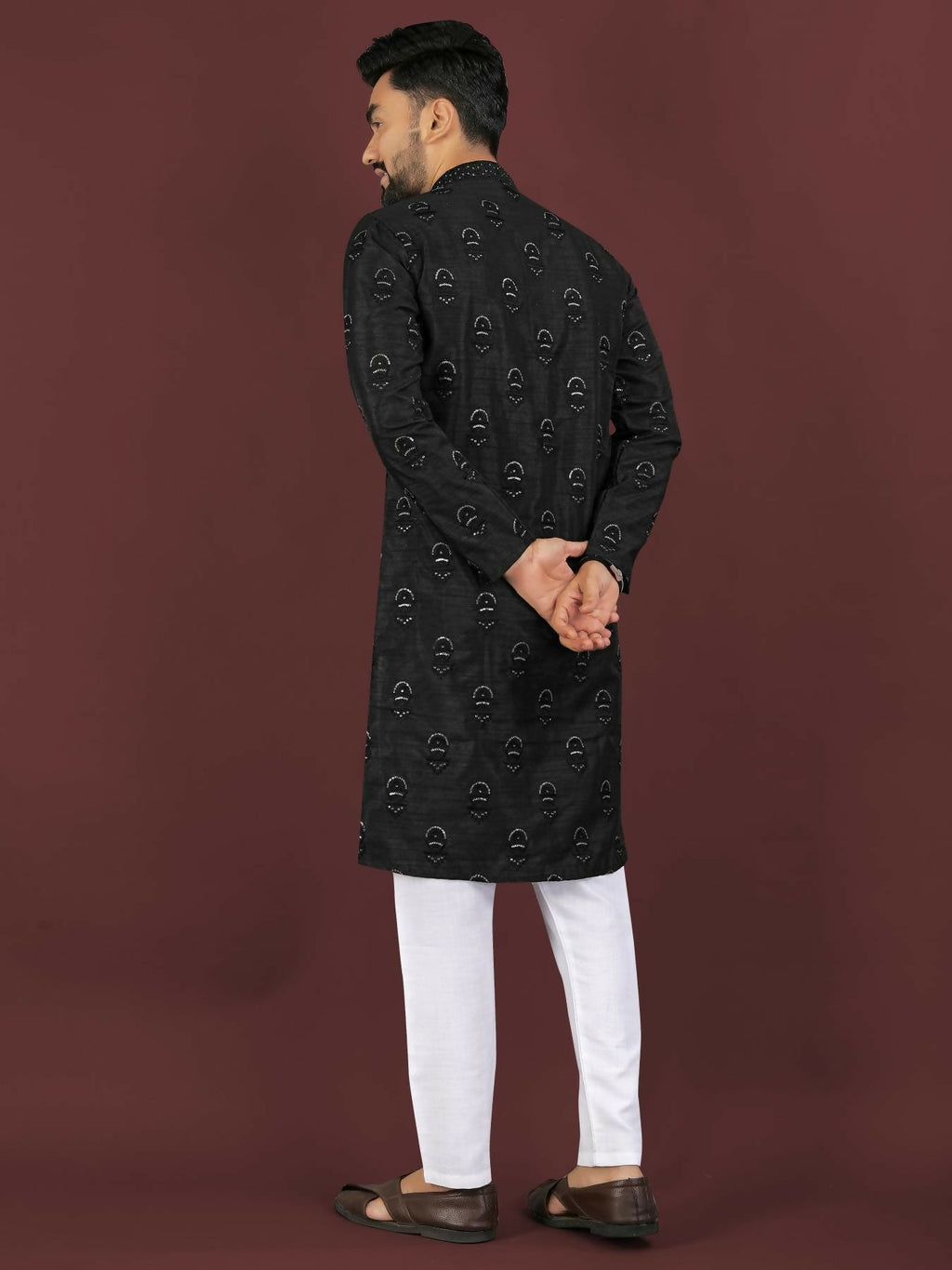 Anaita Black Embroidered Silk Straight Kurta
