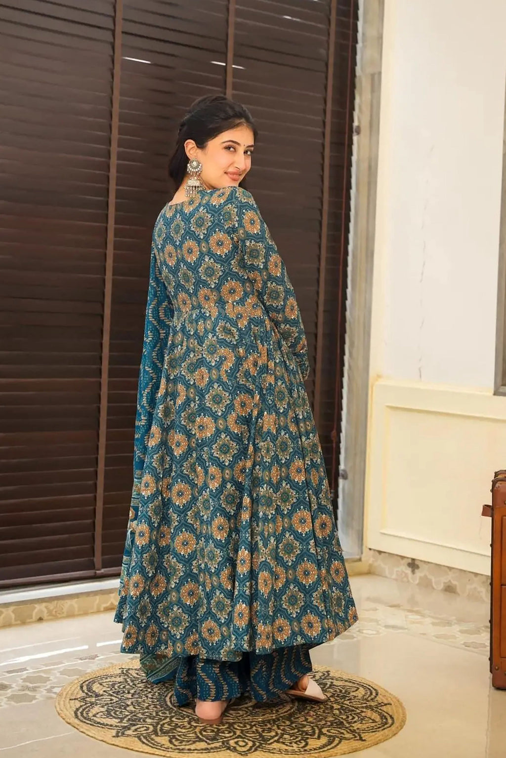 Sonakshi Women's Teal Maslin Digital Print Full Round Flair Anarkali Gown Set With Dupatta