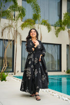 Sonakshi Women's Black Mal cottan Digital Print Full Round Flair Anarkali Gown Set With Dupatta