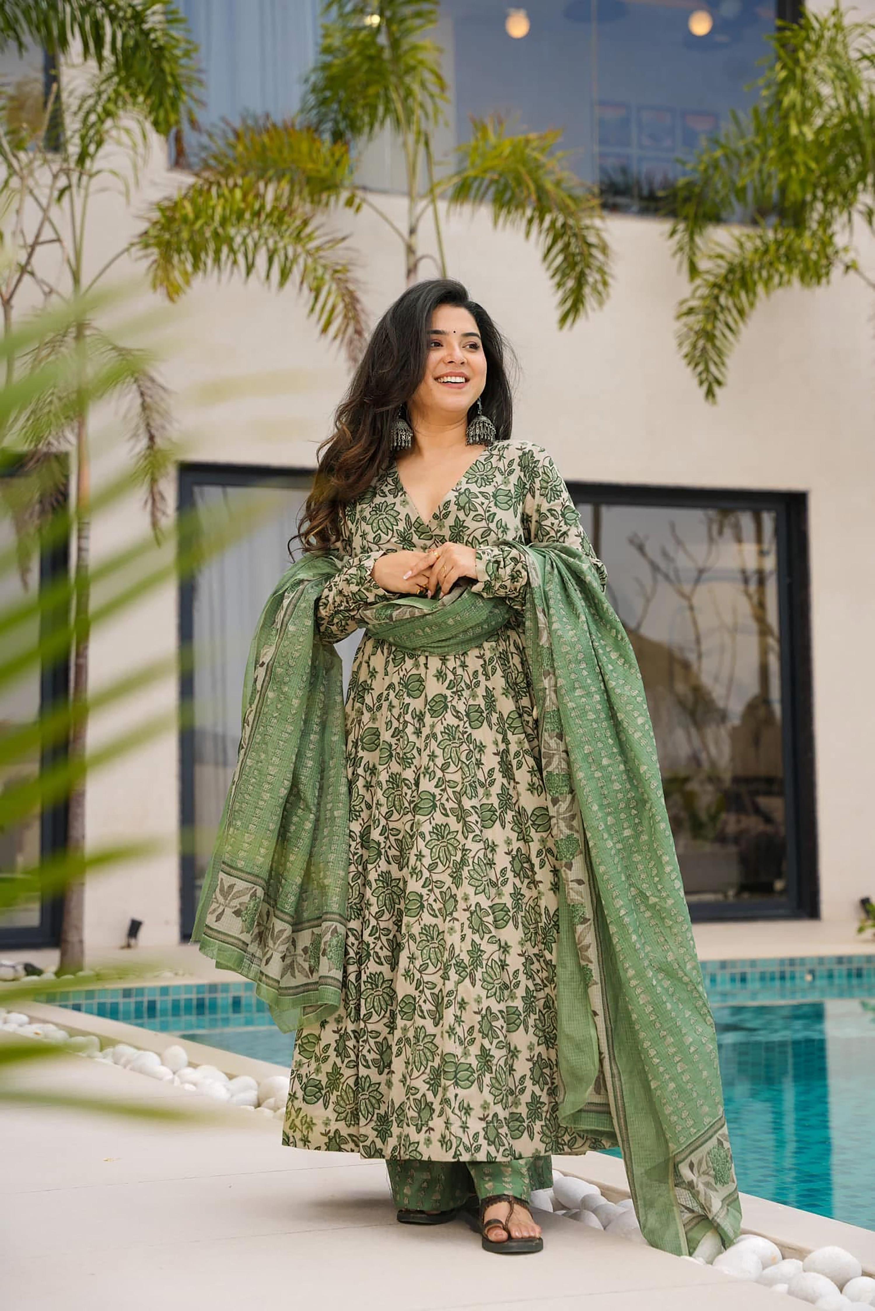 Sonakshi Women's Green Mal cottan Digital Print Full Round Flair Anarkali Gown Set With Dupatta