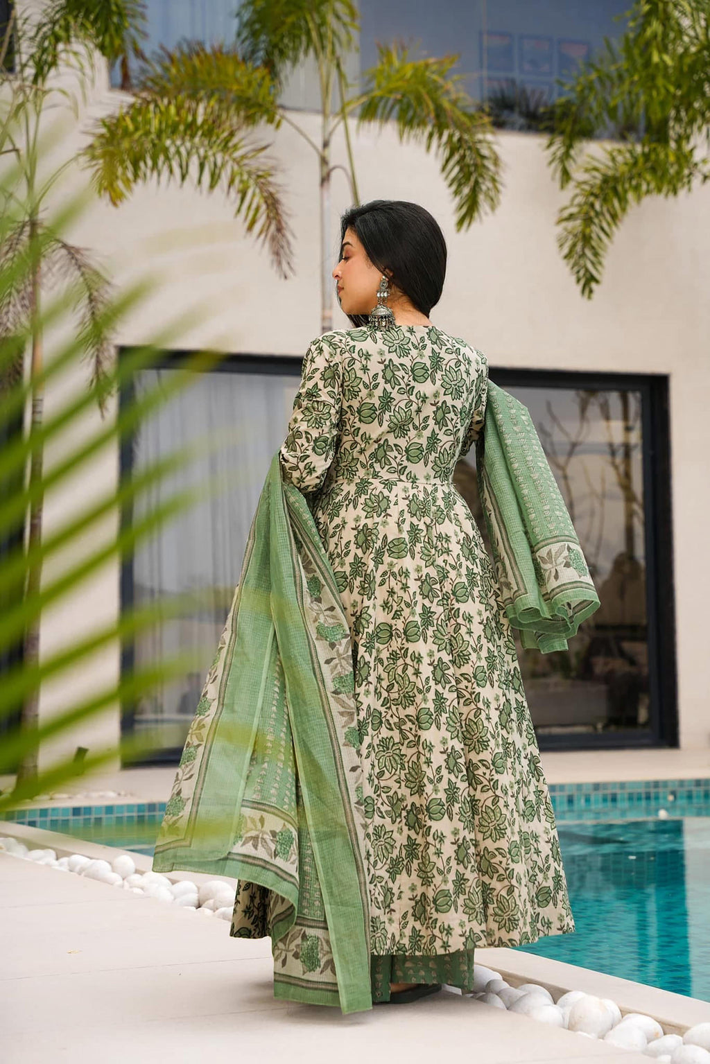 Sonakshi Women's Green Mal cottan Digital Print Full Round Flair Anarkali Gown Set With Dupatta