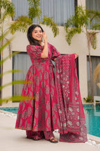 Sonakshi Women's Maharani Mal cottan Digital Print Full Round Flair Anarkali Gown Set With Dupatta