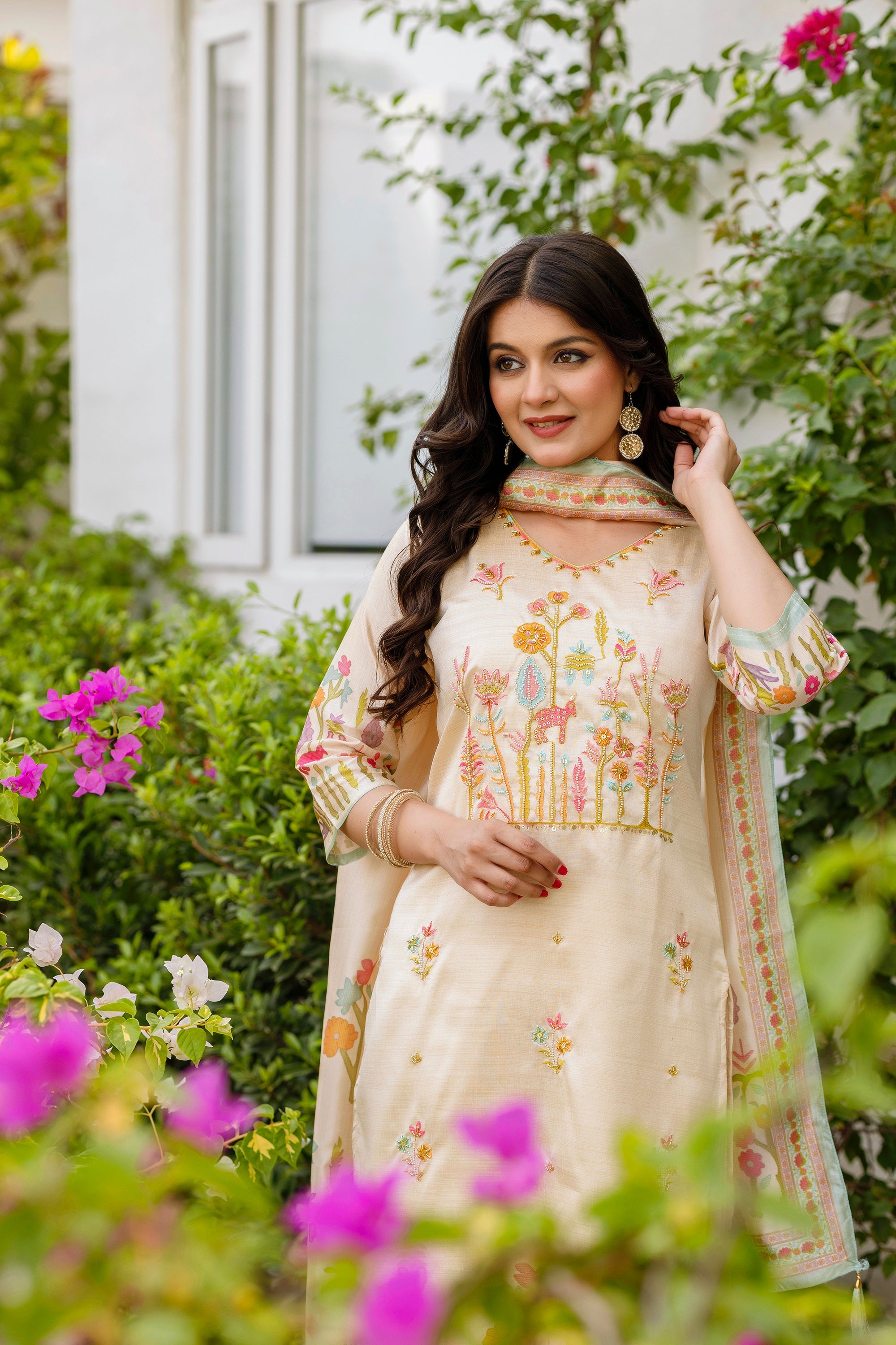 Sonakshi Women's Chandan Viscose Assam Silk Kurta Set With Dupatta - Distacart