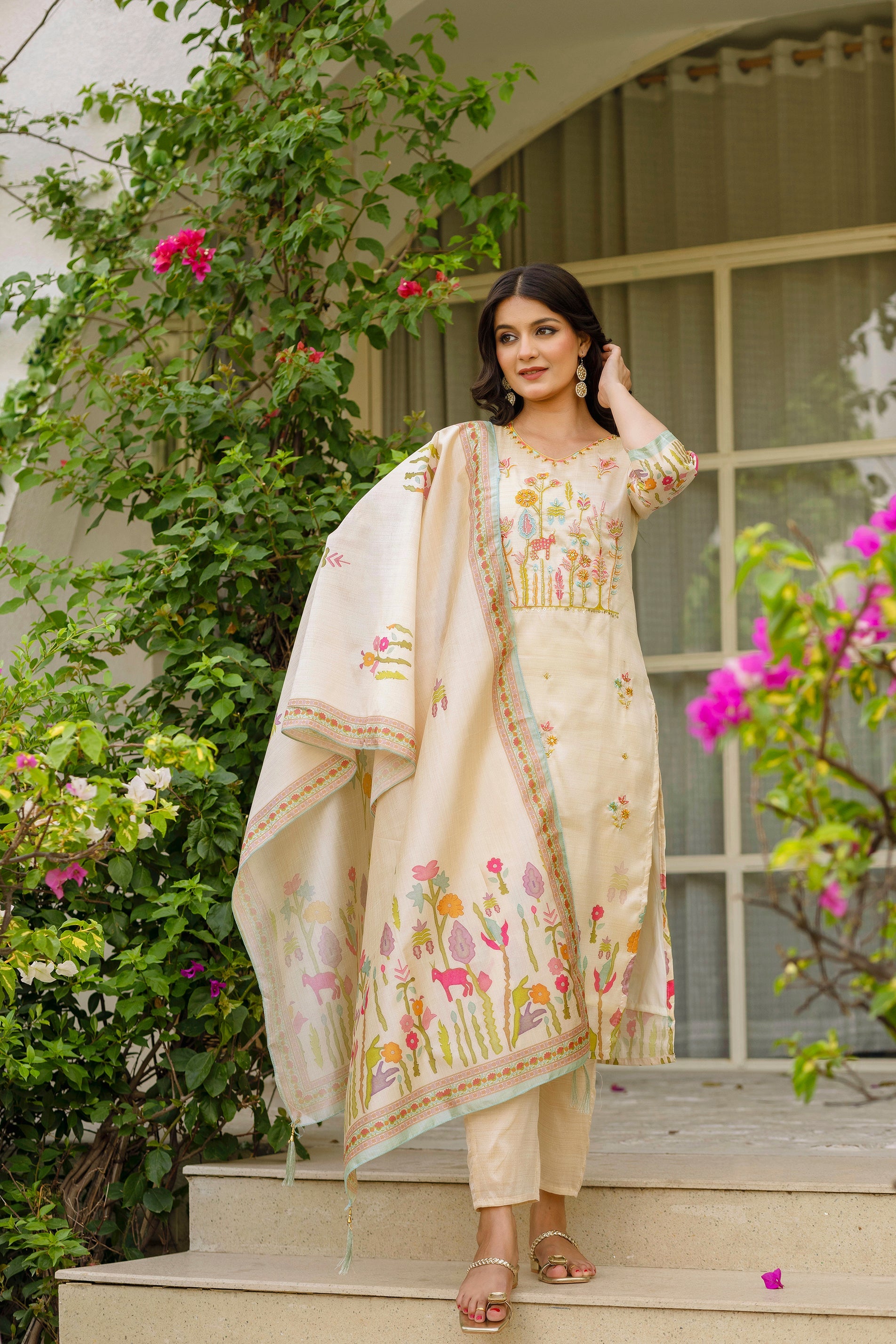 Sonakshi Women's Chandan Viscose Assam Silk Kurta Set With Dupatta - Distacart