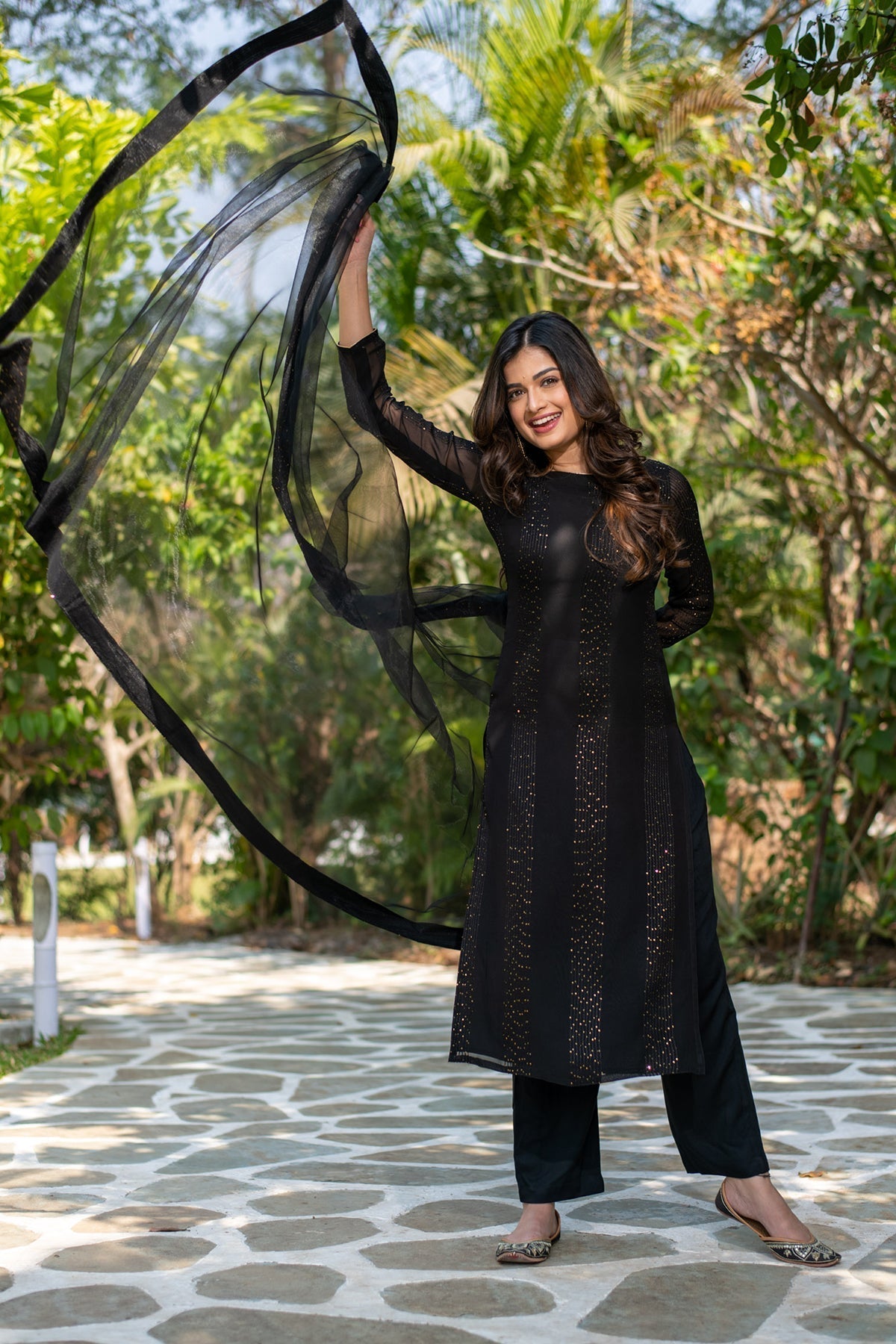 Sonakshi Women's Black Faux Georgette Embroidered Kurta Set with Dupatta - Distacart