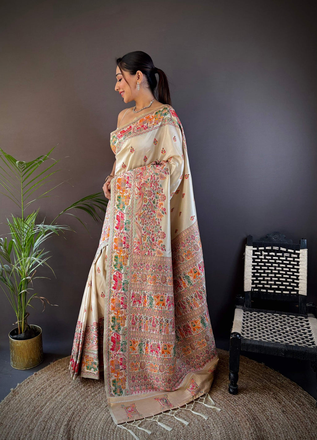 Sonakshi Women's Off White Pashmina Silk Zari Woven Traditional Saree with Blouse - Distacart