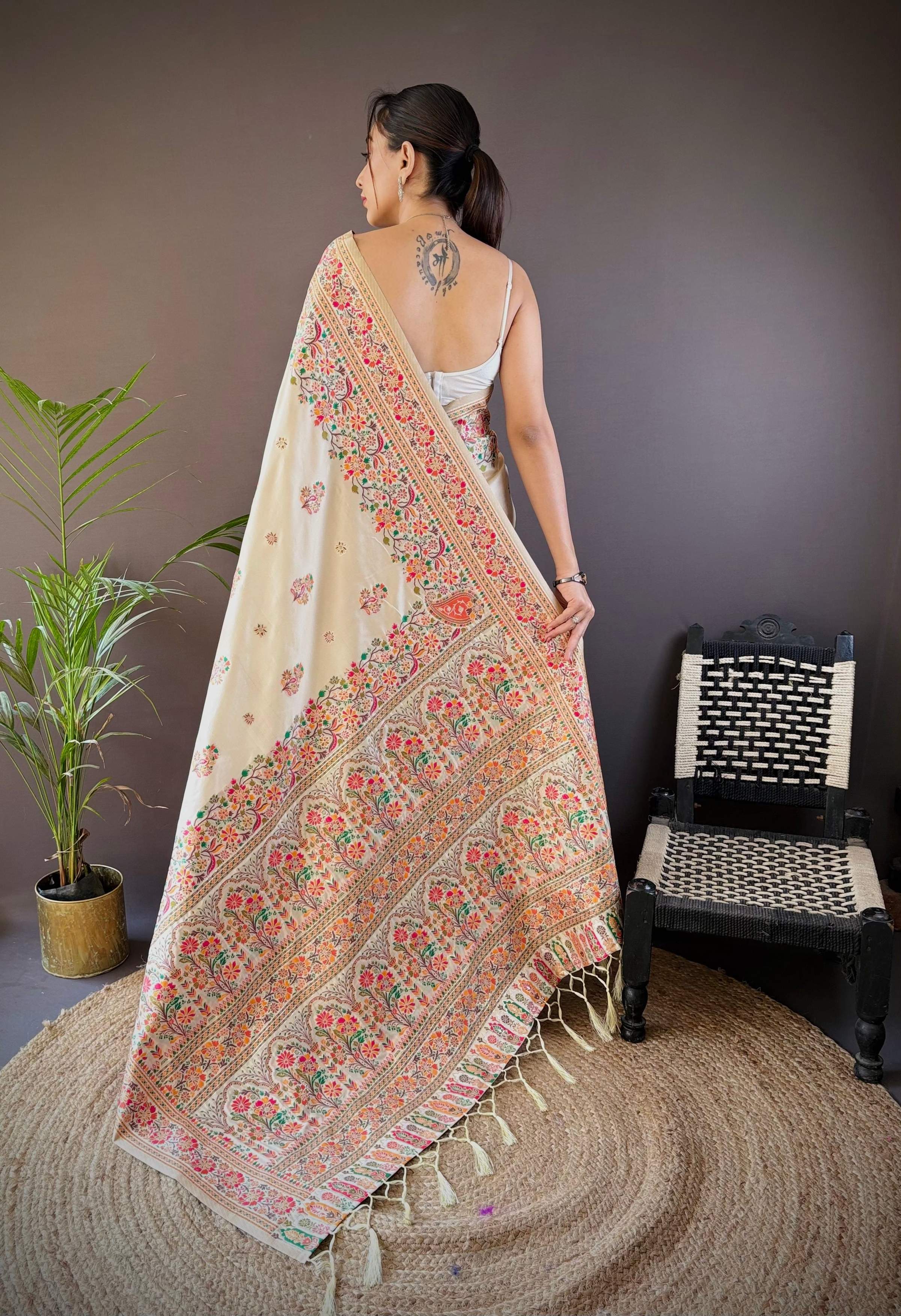 Sonakshi Women's Off White Pashmina Silk Zari Woven Traditional Saree with Blouse - Distacart