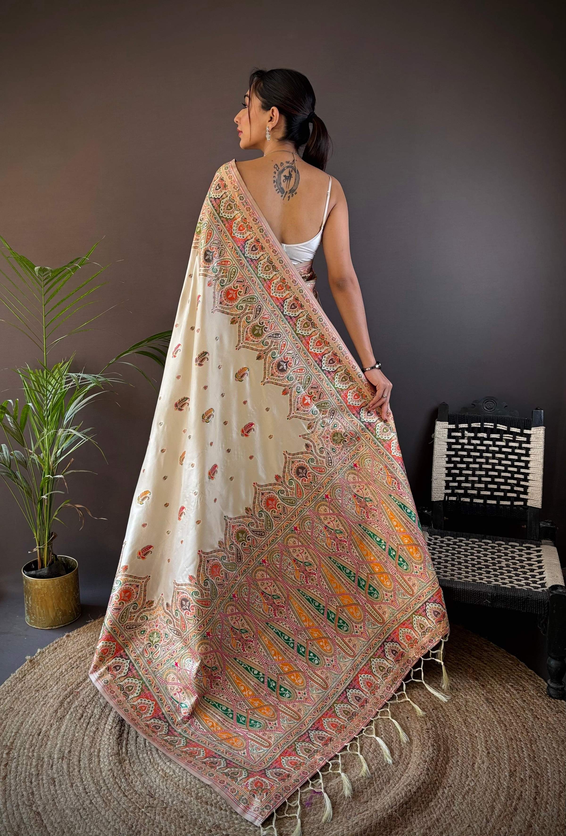 Sonakshi Women's Off White Pashmina Silk Zari Woven Traditional Saree with Blouse - Distacart