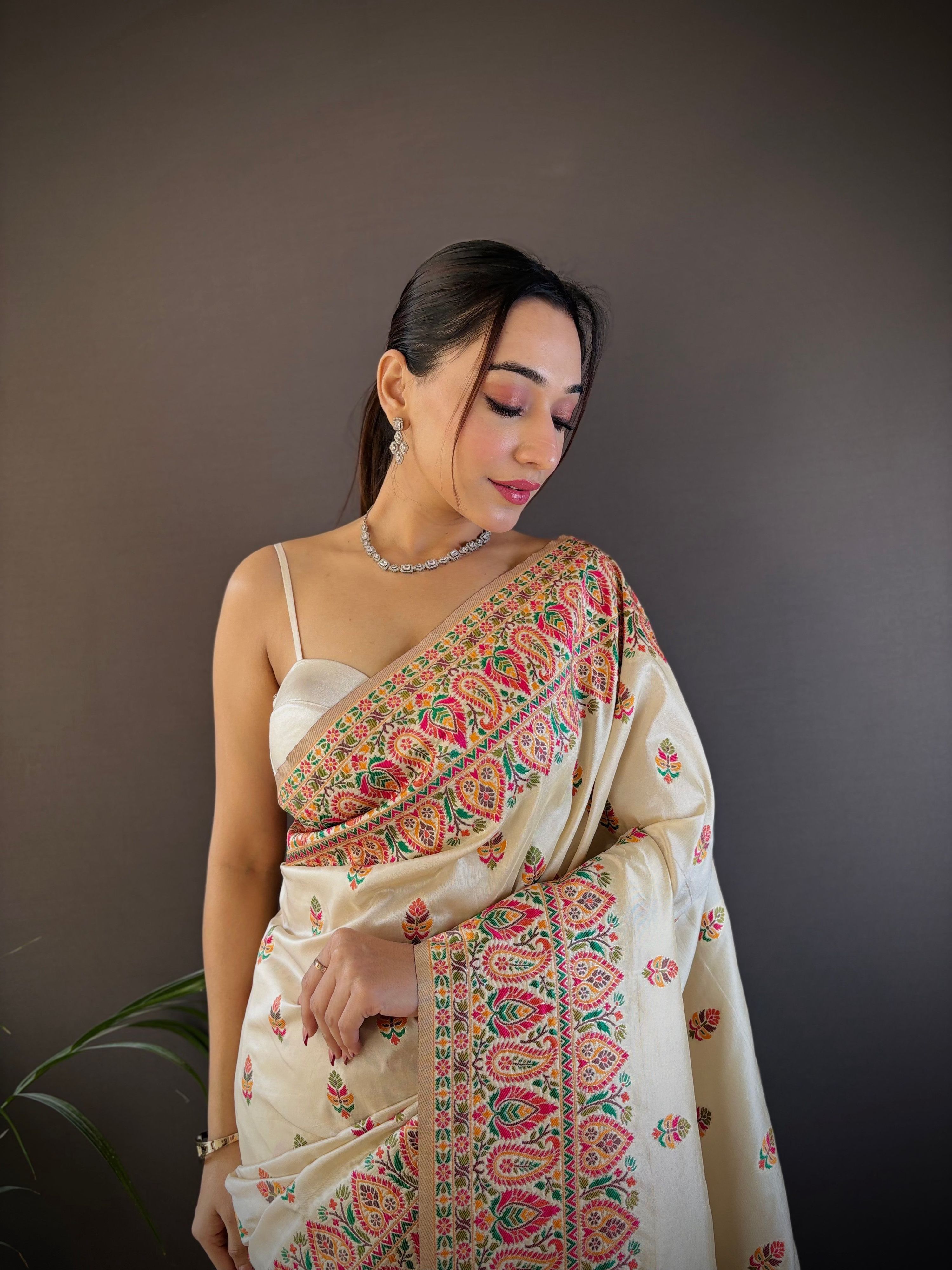 Sonakshi Women's Off White Pashmina Silk Zari Woven Traditional Saree with Blouse - Distacart