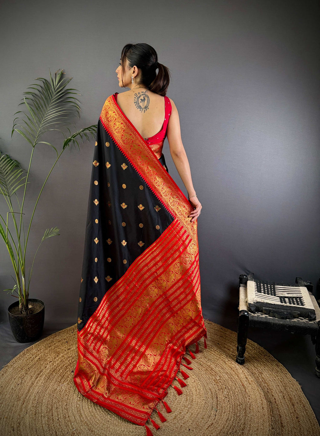 Sonakshi Women's Black Soft Silk Zari Woven Traditional Saree with Blouse - Distacart