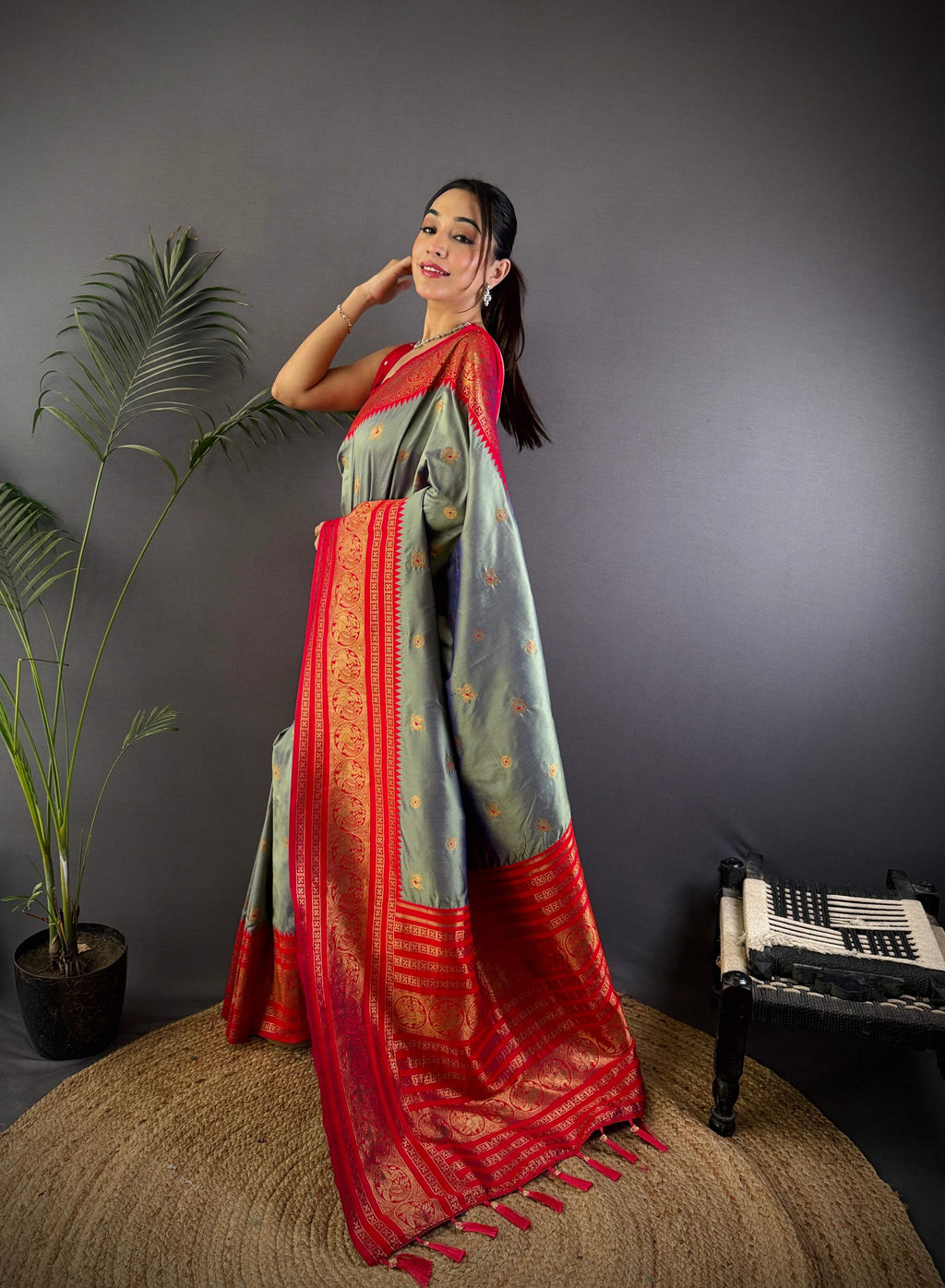 Sonakshi Women's Silver Soft Silk Zari Woven Traditional Saree with Blouse - Distacart