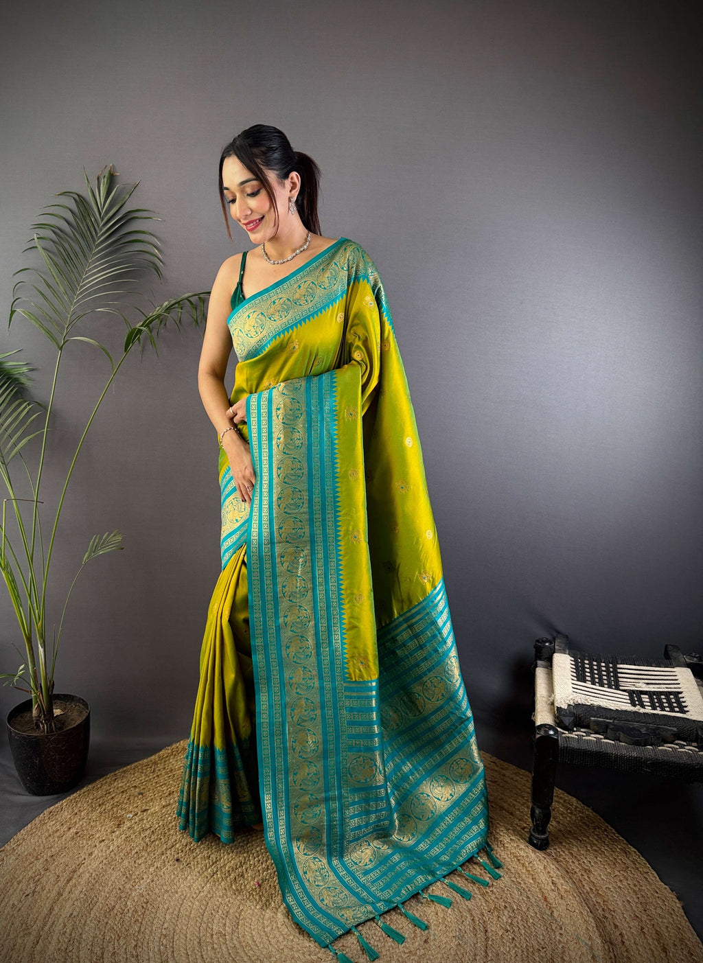 Sonakshi Women's Parrot Soft Silk Zari Woven Traditional Saree with Blouse - Distacart