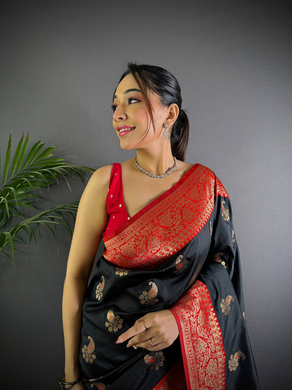 Sonakshi Women's Black Banarasi Silk Zari Woven Traditional Saree with Blouse - Distacart