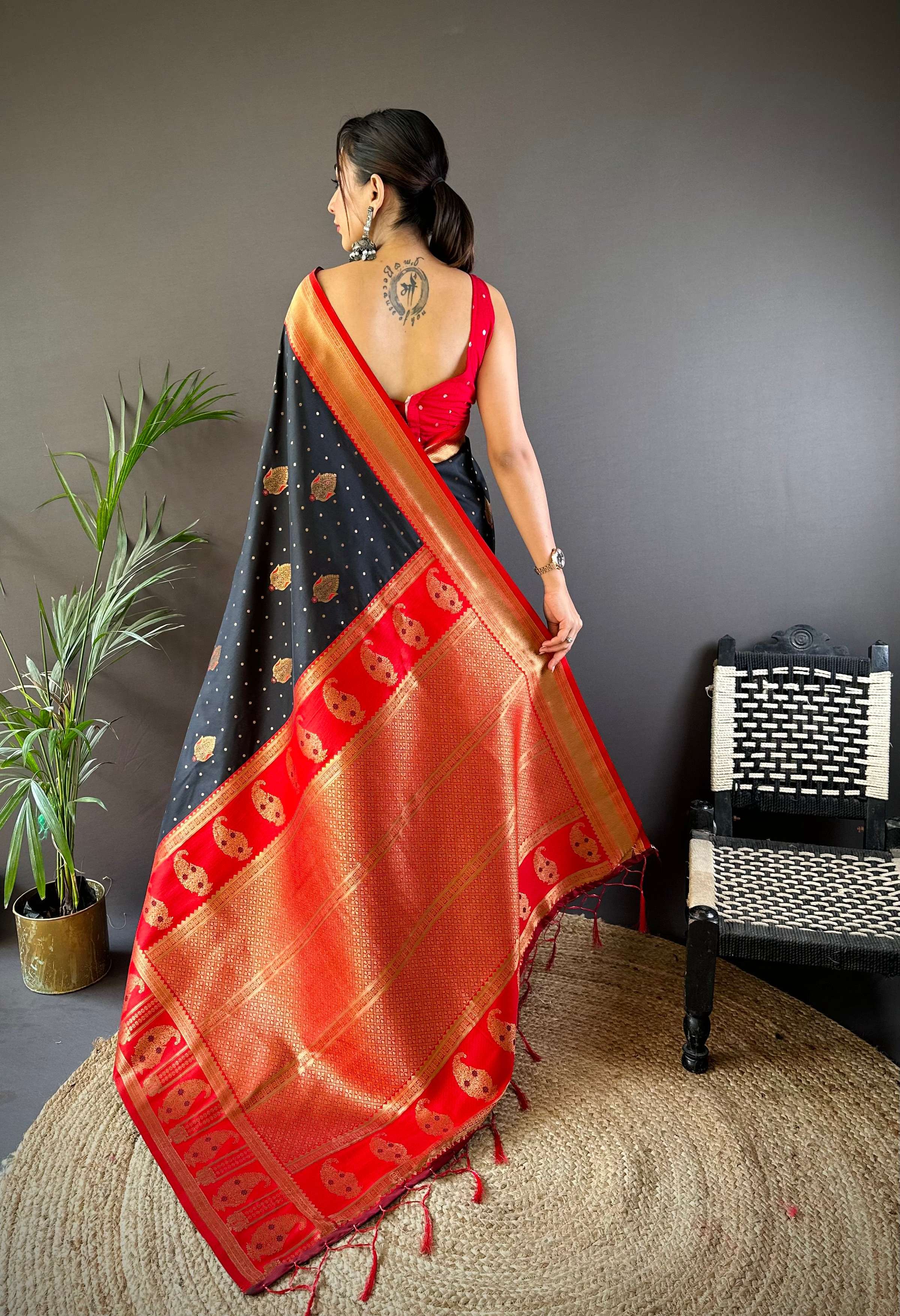 Sonakshi Women's Black Banarasi Silk Zari Woven Traditional Saree with Blouse - Distacart
