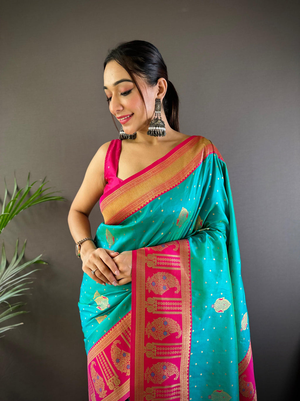 Sonakshi Women's Seagreen Banarasi Silk Zari Woven Traditional Saree with Blouse - Distacart