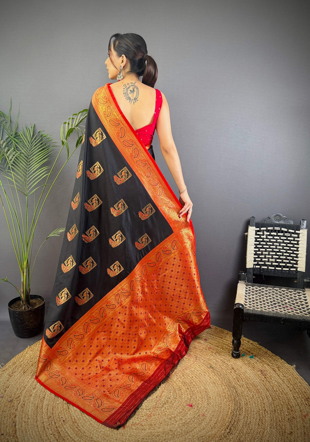 Sonakshi Women's Black Banarasi Silk Zari Woven Traditional Saree with Blouse - Distacart