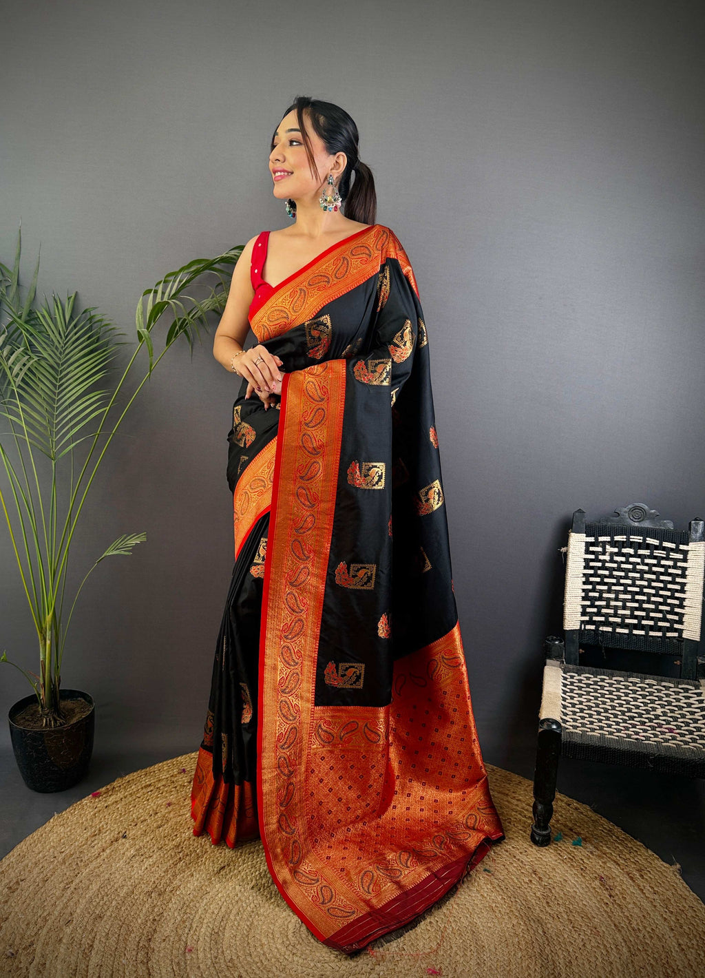 Sonakshi Women's Black Banarasi Silk Zari Woven Traditional Saree with Blouse - Distacart
