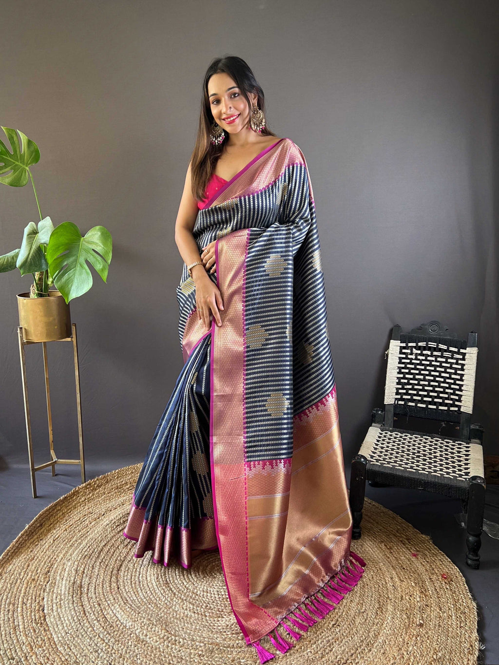 Sonakshi Women's Black Banarasi Silk Zari Woven Traditional Saree with Blouse - Distacart