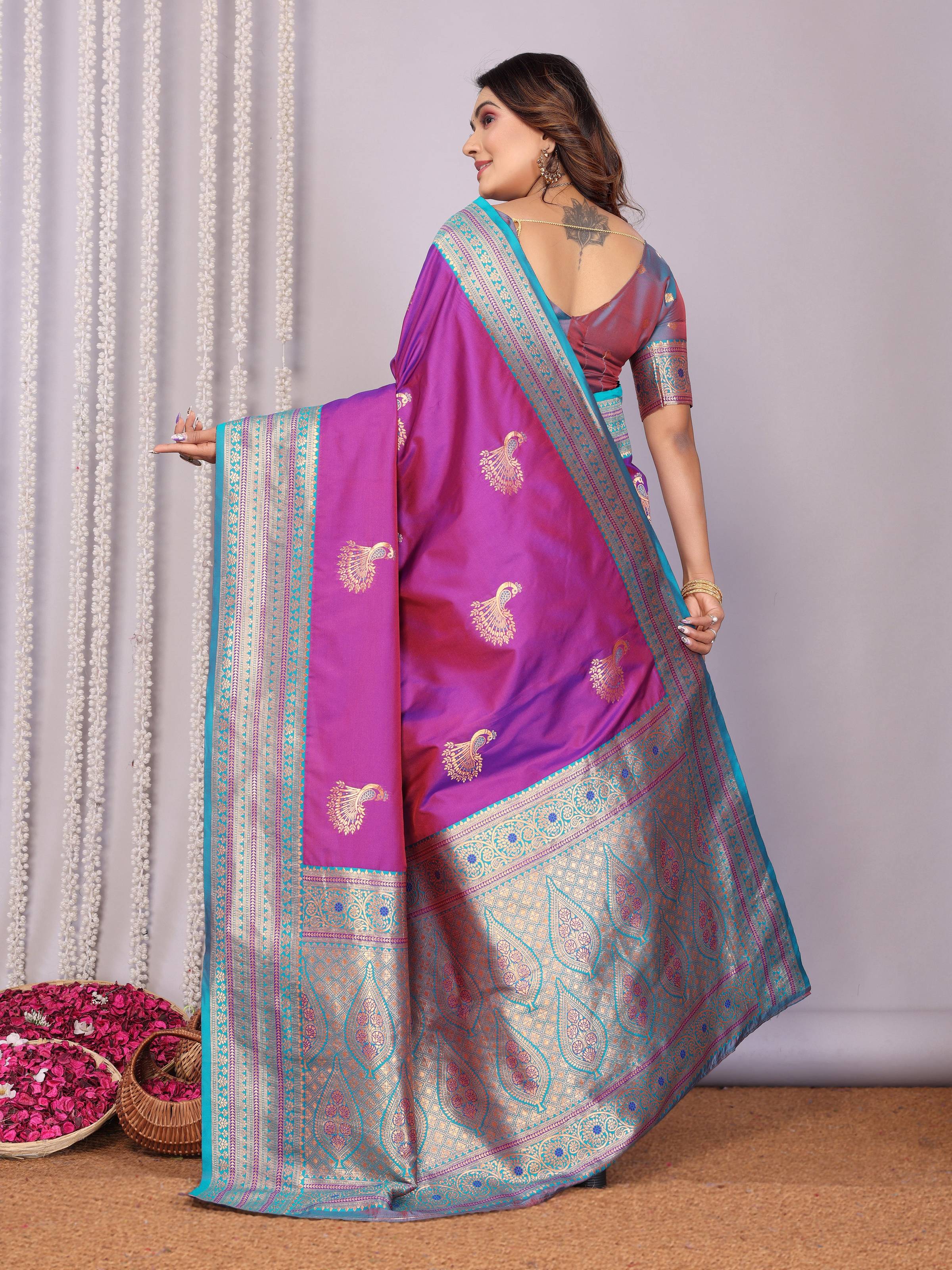 Sonakshi Women's Lavender Banarasi Silk Zari Woven Traditional Saree with Blouse - Distacart