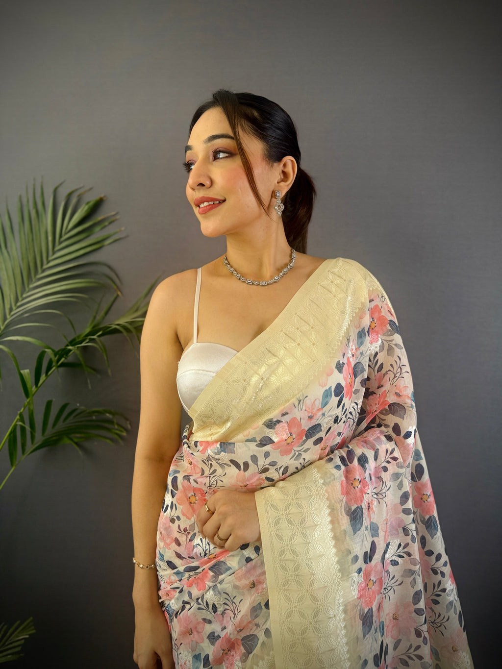 Sonakshi Women's Chandan Blend Silk Jacquard Woven Traditional Saree with Blouse - Distacart