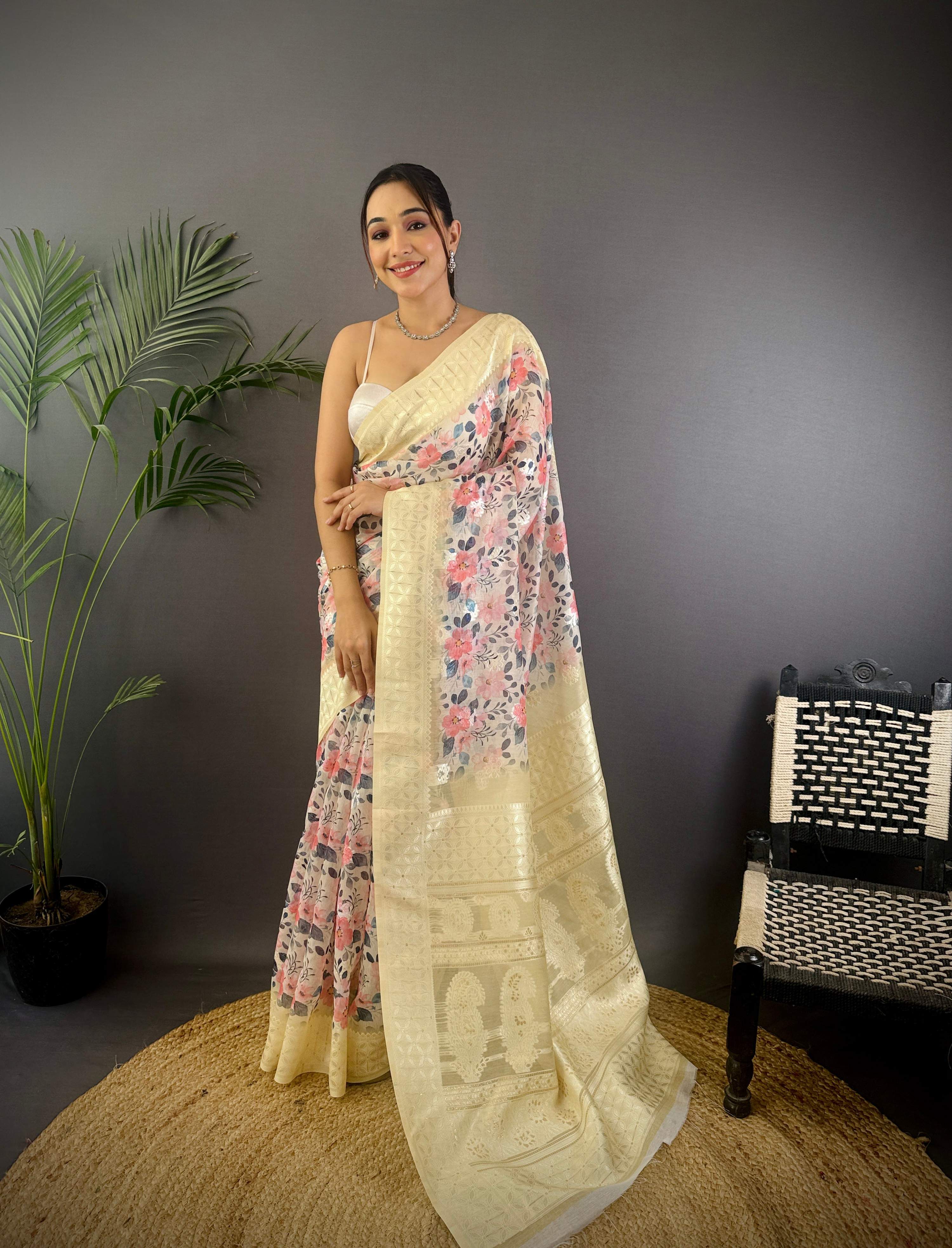 Sonakshi Women's Chandan Blend Silk Jacquard Woven Traditional Saree with Blouse - Distacart