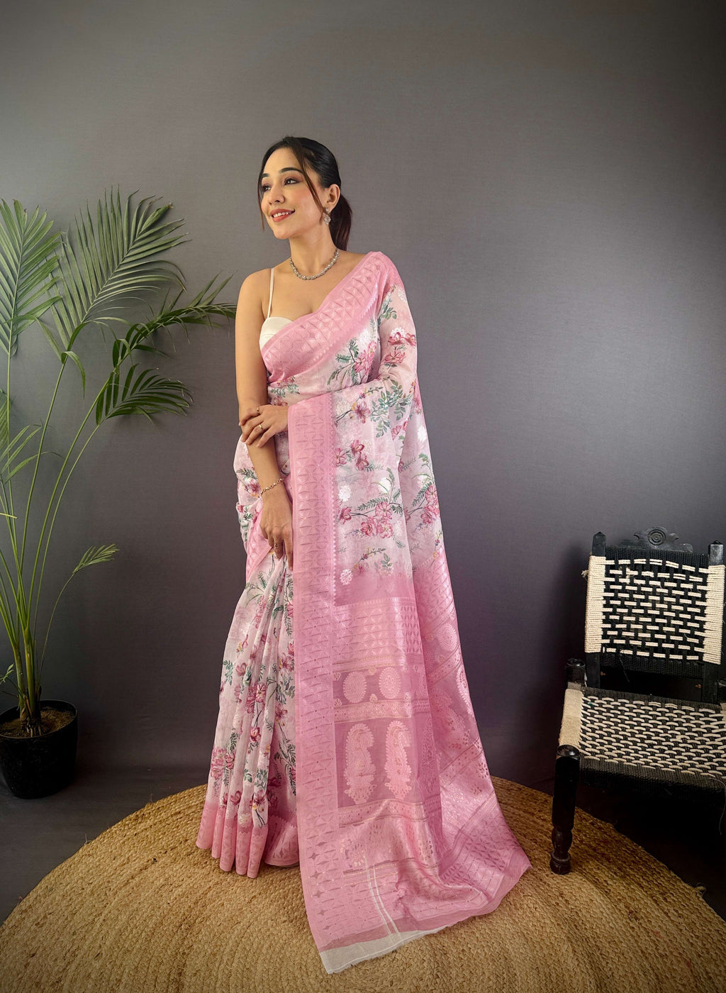 Sonakshi Women's Pink Blend Silk Jacquard Woven Traditional Saree with Blouse - Distacart