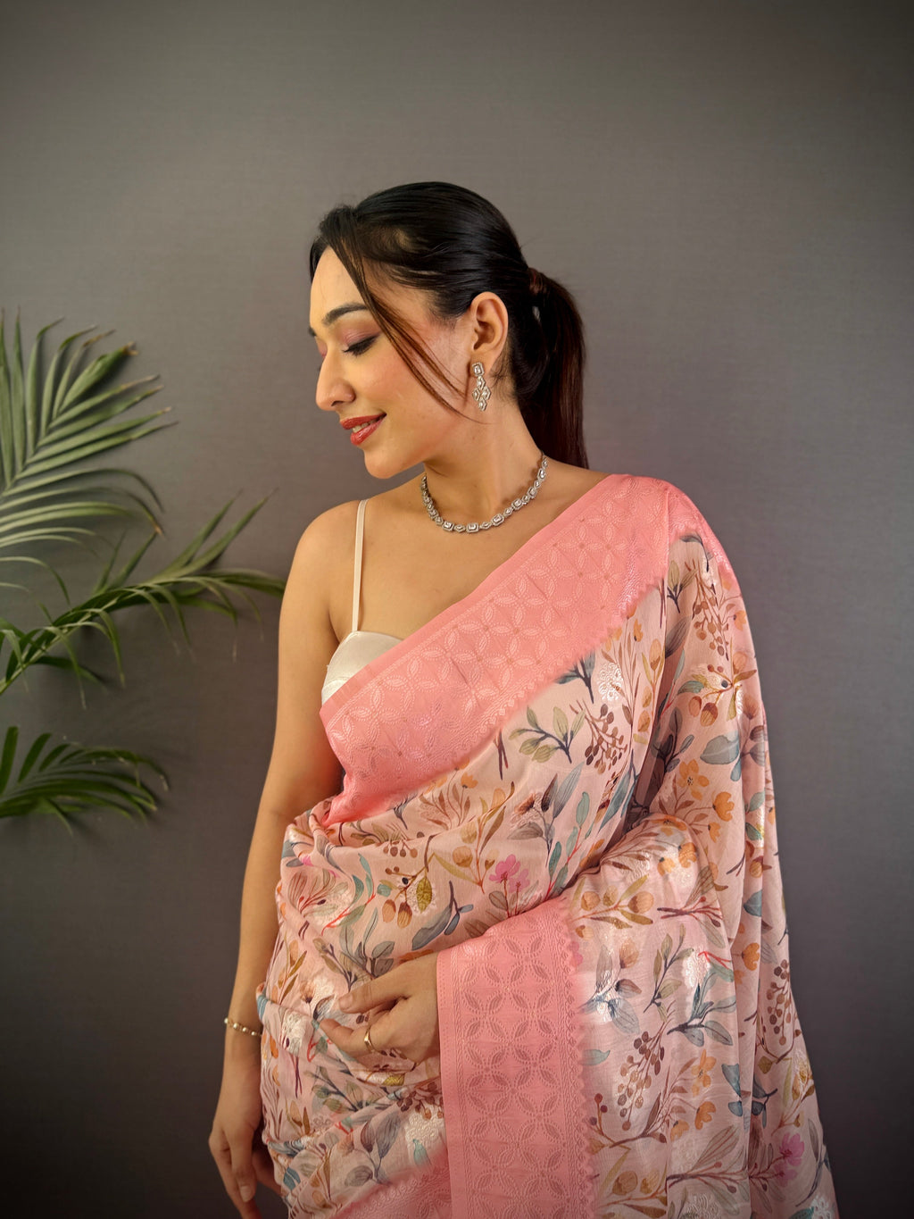 Sonakshi Women's Peach Blend Silk Jacquard Woven Traditional Saree with Blouse - Distacart