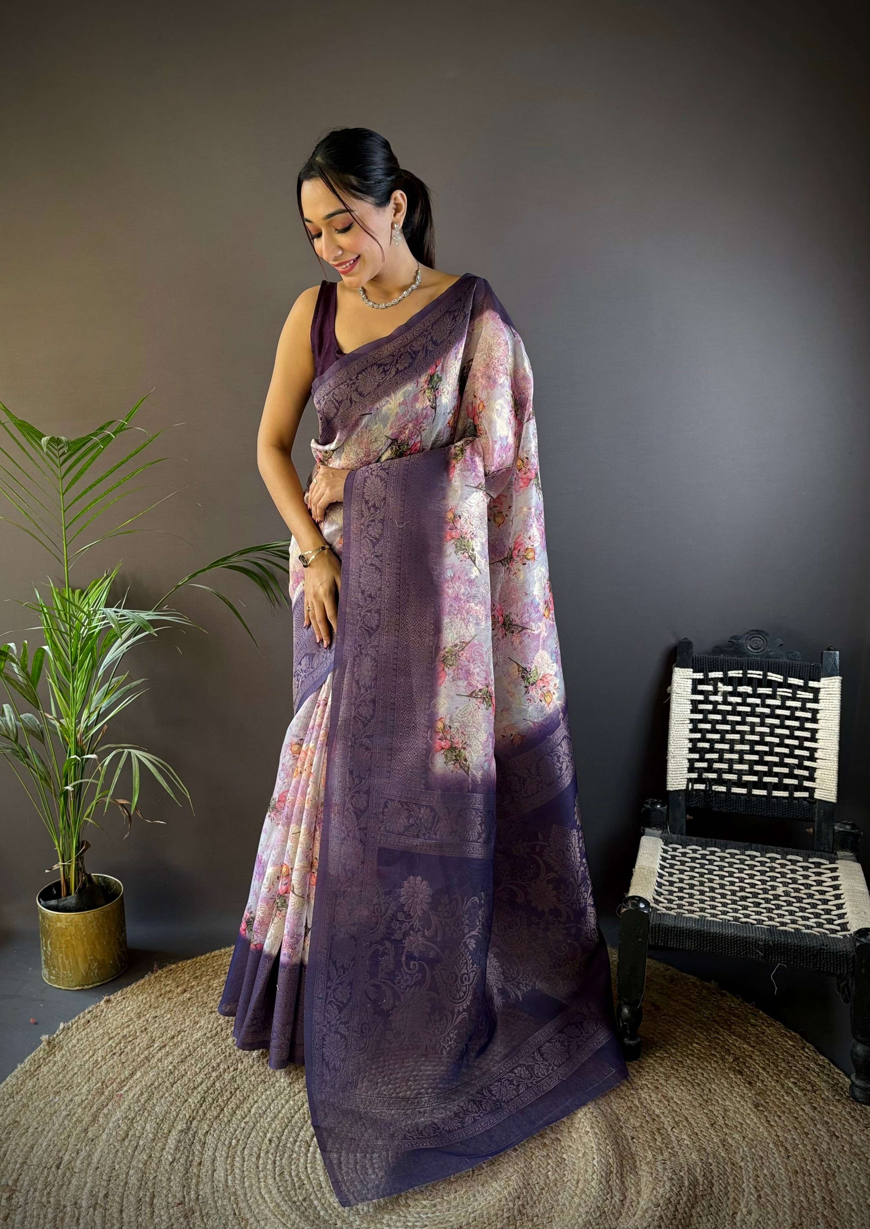 Sonakshi Women's Purple Blend Silk Jacquard Woven Traditional Saree with Blouse - Distacart