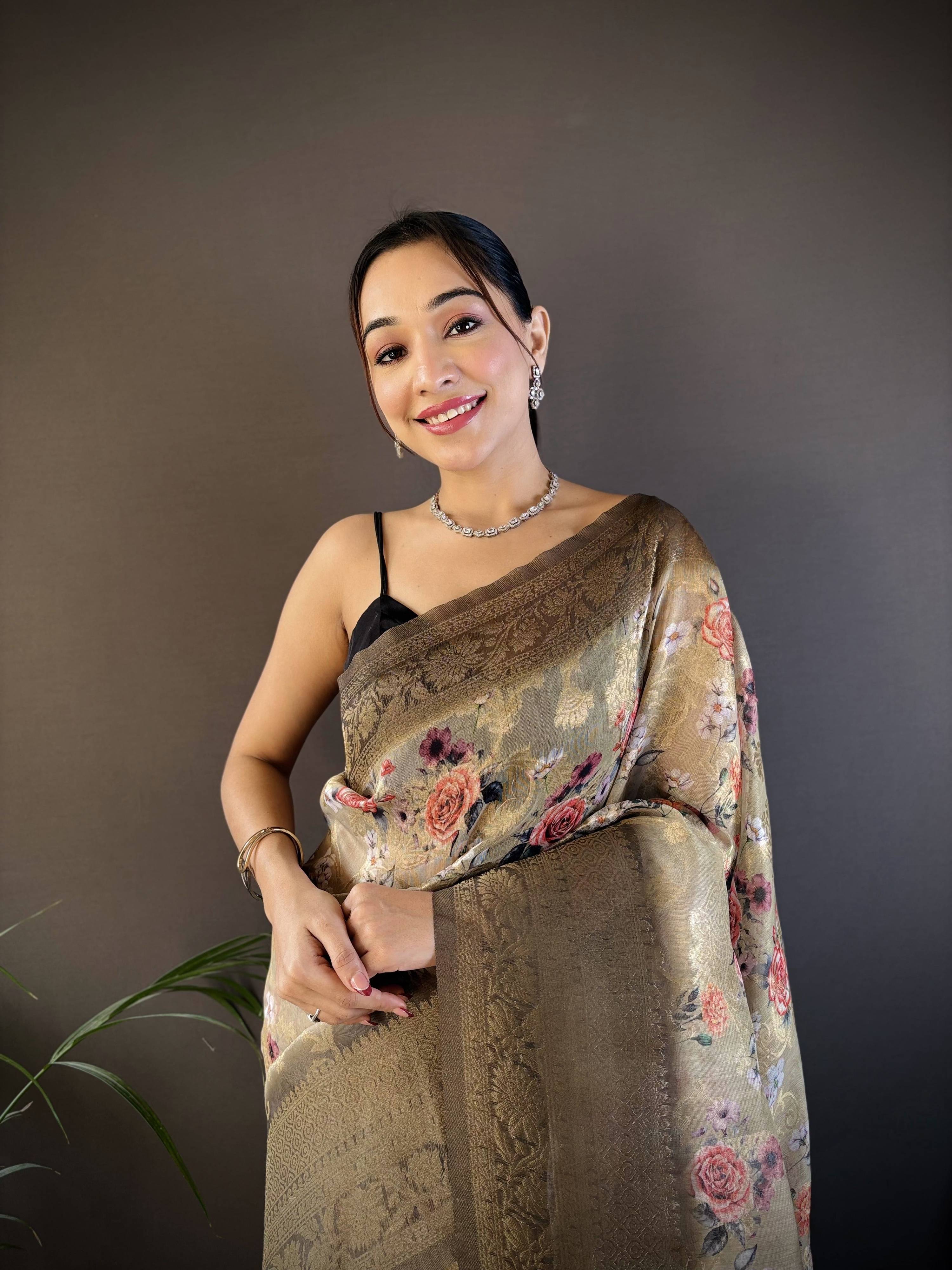Sonakshi Women's Grey Blend Silk Jacquard Woven Traditional Saree with Blouse - Distacart