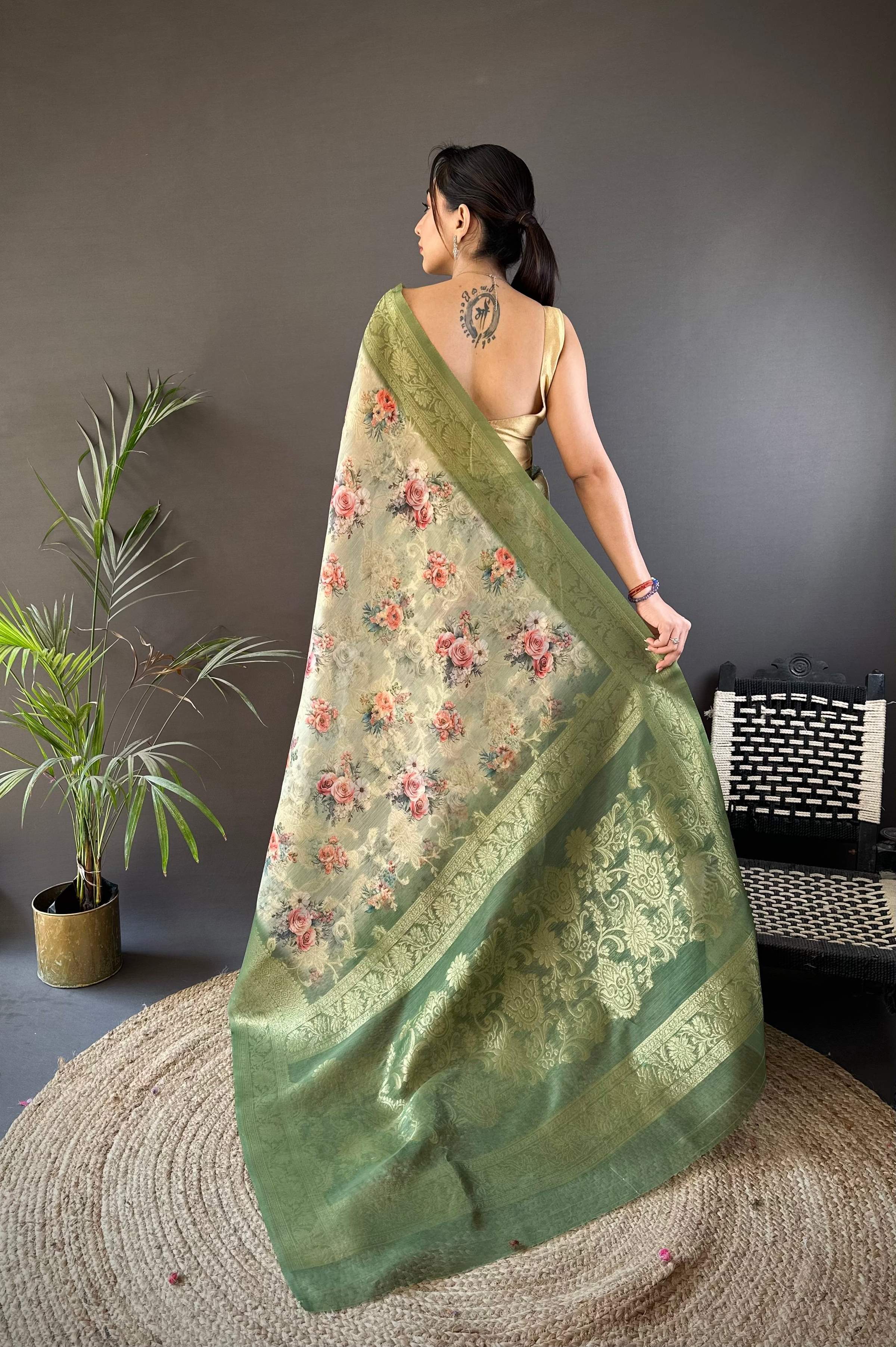 Sonakshi Women's Green Blend Silk Jacquard Woven Traditional Saree with Blouse - Distacart