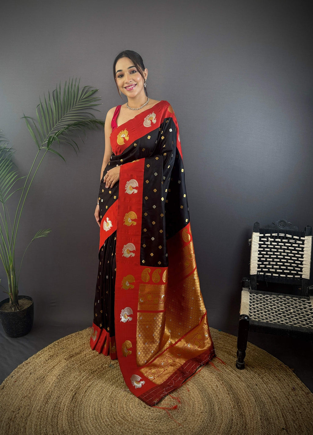 Sonakshi Women's Black Banarasi Silk Zari Weaving Saree with Blouse - Distacart