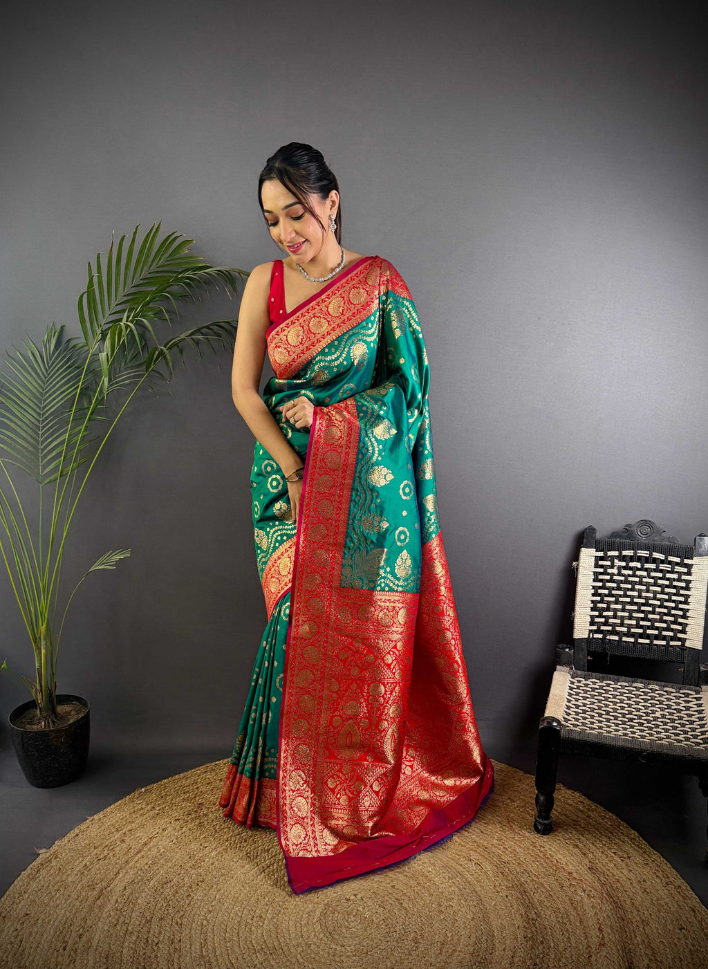 Sonakshi Women's Seagreen Banarasi Silk Zari Weaving Saree with Blouse - Distacart